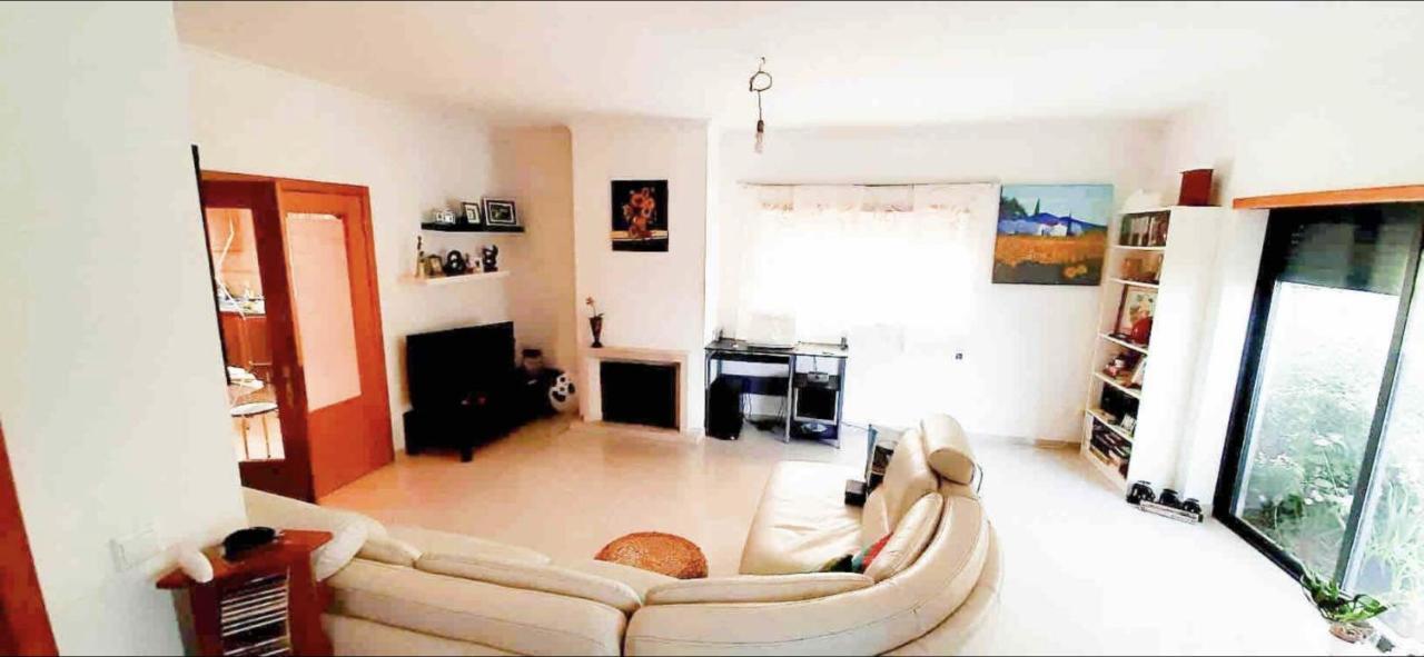 Вилла Beautiful Little Country House Carvide Экстерьер фото