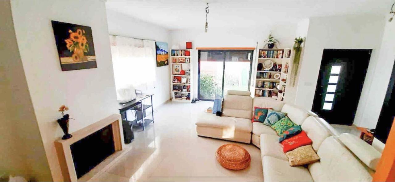 Вилла Beautiful Little Country House Carvide Экстерьер фото